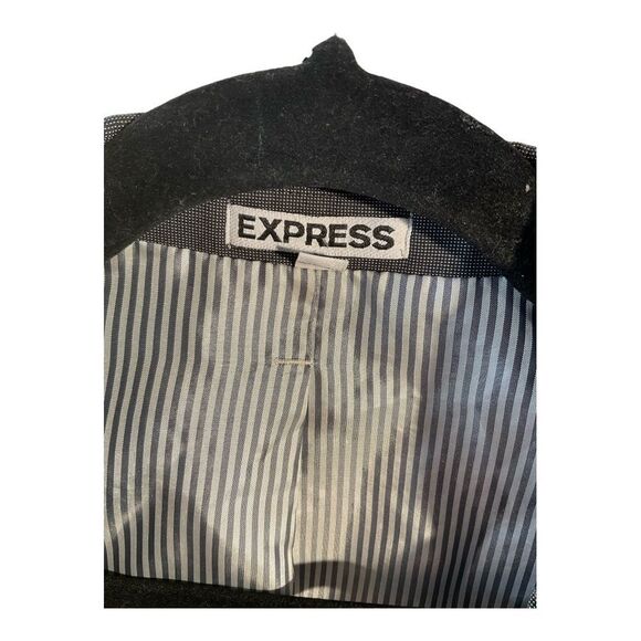 Express Women’s Size 36R Black Skinny Fit Two Button Sport Coat Blazer Jacket - Picture 3 of 16